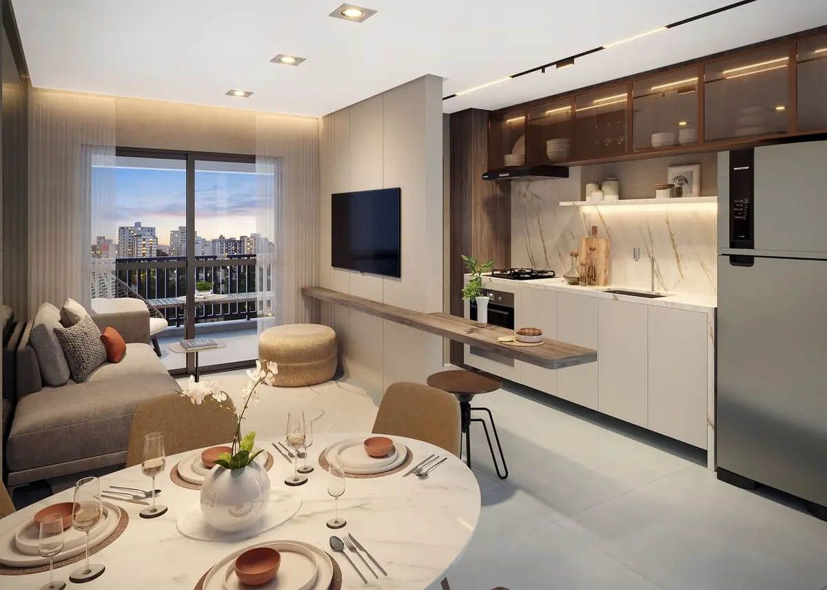 A sala do decorado de 65 m²: a mesa redonda posta, o sofá e a cozinha aberta, com a varanda e a cidade ao fundo.